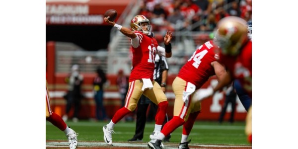 El mariscal de campo titular de los San Francisco 49ers, Trey Lance, se va por lesión